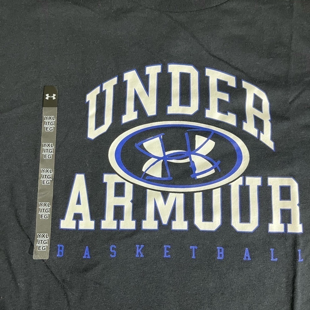 NWT youth extra large under Armour shirt - Picture 5 of 5